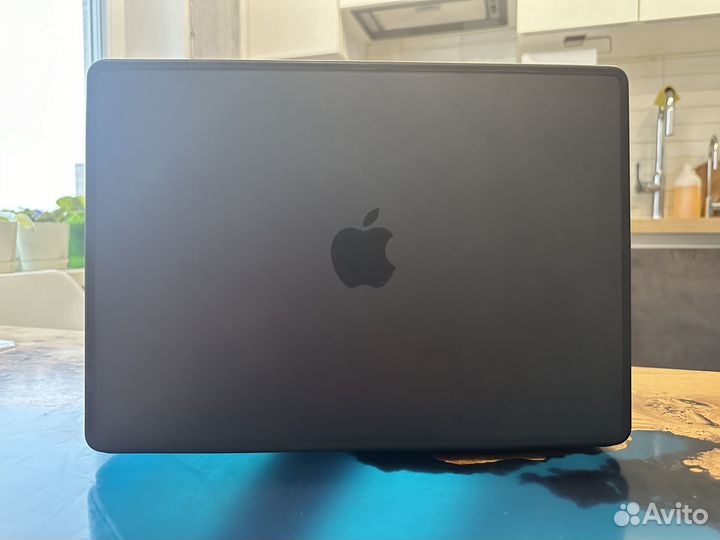 Macbook PRO 14 M1 PRO 1TB 16gb