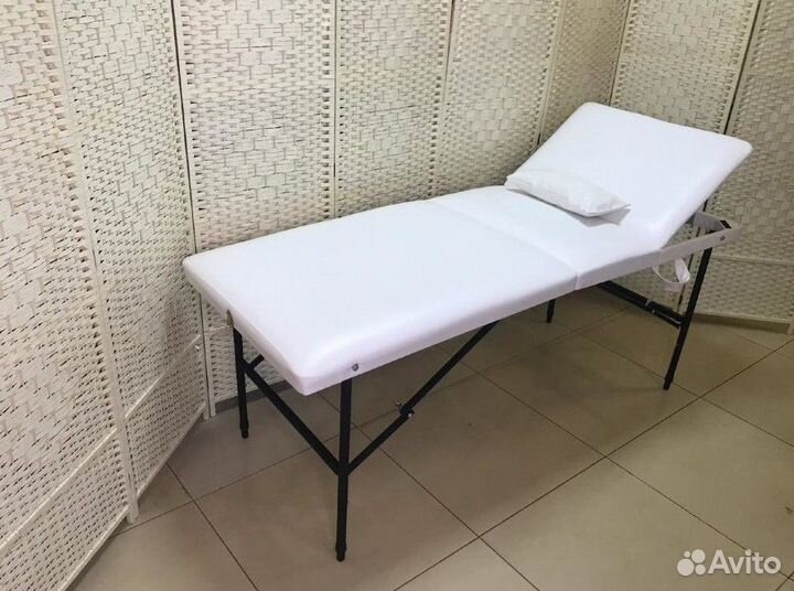 Кушетка косметологическая. Стол косметолога