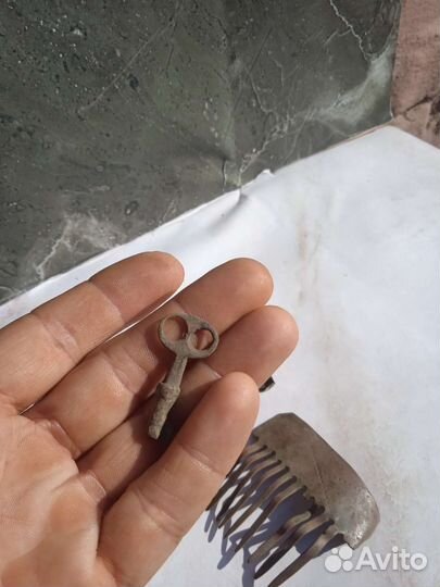 Старинные вещи разные