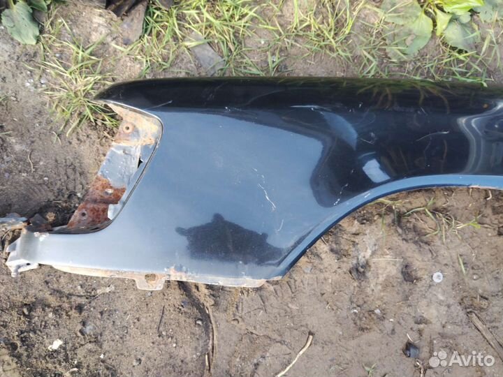 Крыло переднее левое mercedes 124 мерседес 124