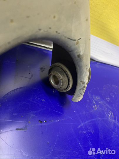 Рычаг подвески передний на logan, Sandero, largus