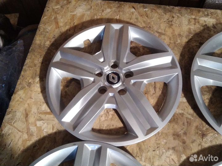 Комплект оригинальных колпаков arkana r17