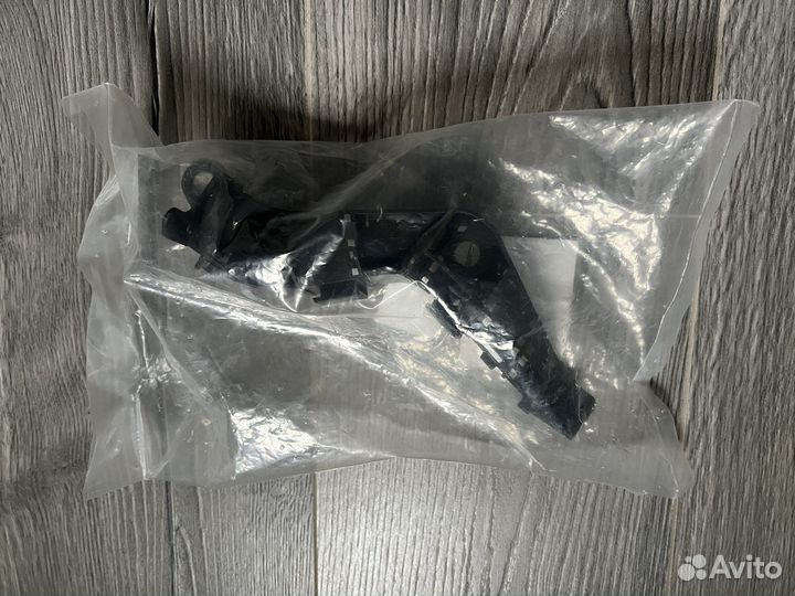 Honda Accord 8 кронштейн заднего бампера левый