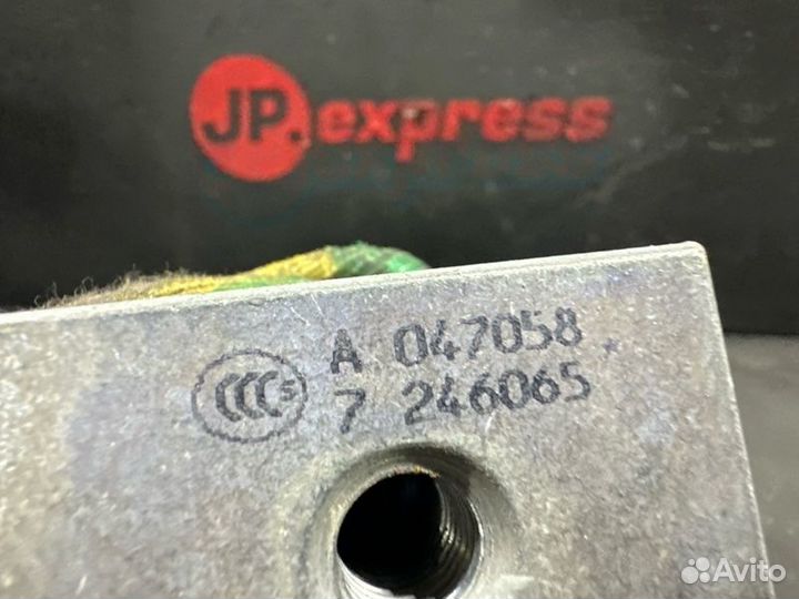 Петля двери передняя левая Bmw 3 F31 N20B20B 2012