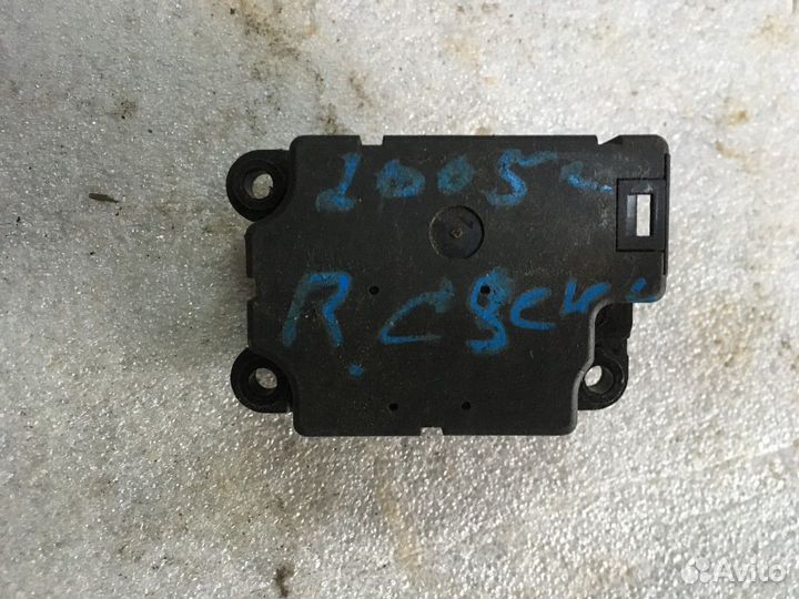 Моторчик привода заслонок отопителя