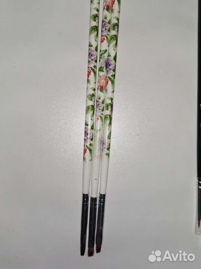 Кисти для маникюра