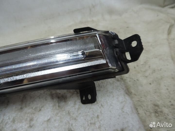 Фара противотуманная левая Land Rover Discovery 20