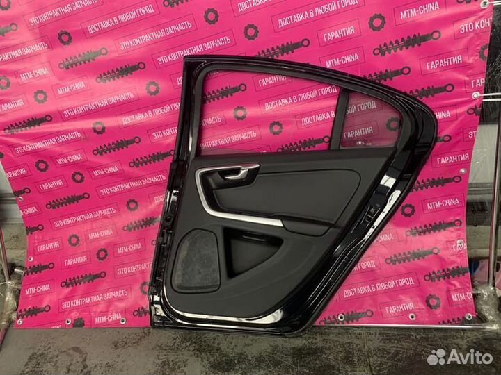 Дверь задняя правая Volvo s60