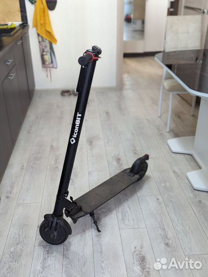 Электросамокат iconbit