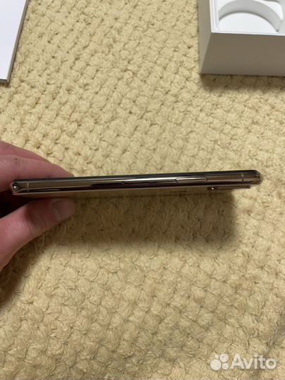 iPhone Xs, 64 ГБ
