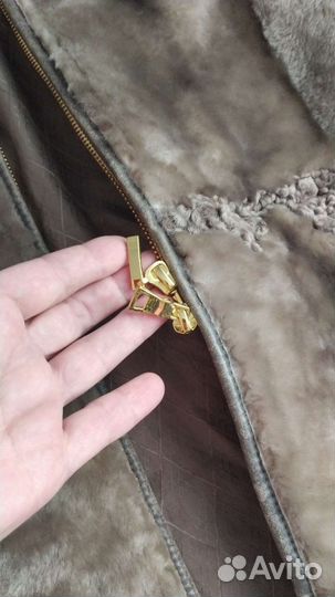 Шуба мутоновая с капюшоном 44 46
