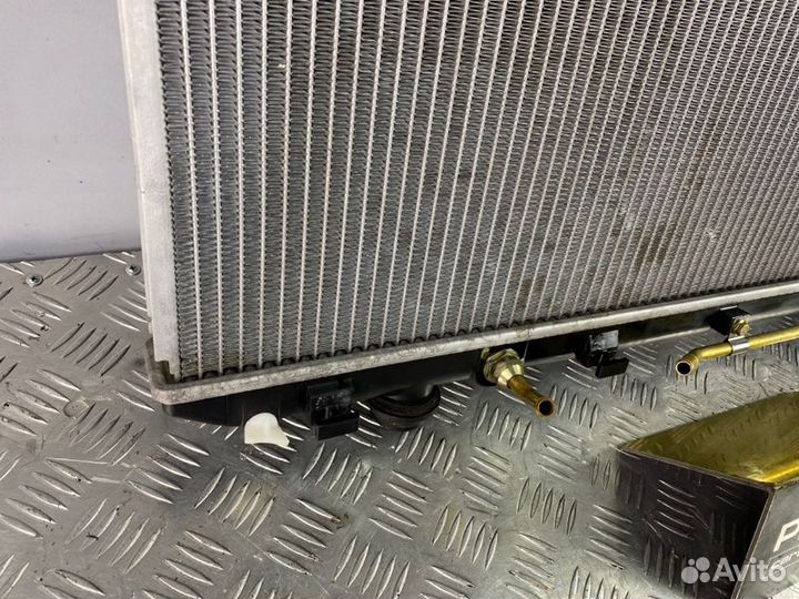 Радиатор охлаждения двигателя Toyota Highlander