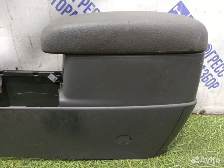 Подлокотник Mazda 6 Gg седан 1.8 L8 2004