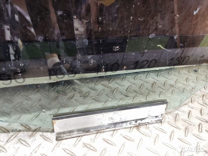 Стекло двери задней левой Opel Vectra B