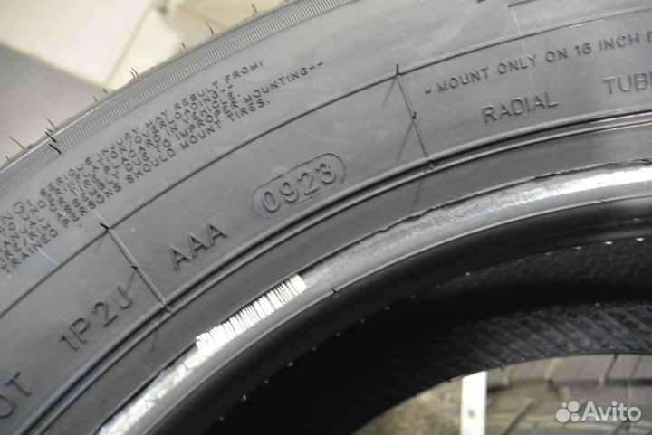 Royal Black Royal Commercial 195/75 R16C 105R