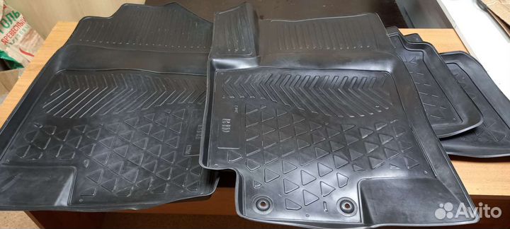 Автоковрики резиновые Киа Рио 4