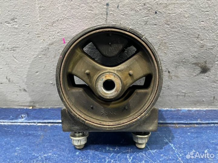 Подушка двигателя передняя Suzuki Sx4 YB YA
