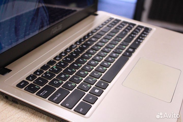 Ноутбук Asus\ Intel + Nvidia \ SSD \ Новая акб