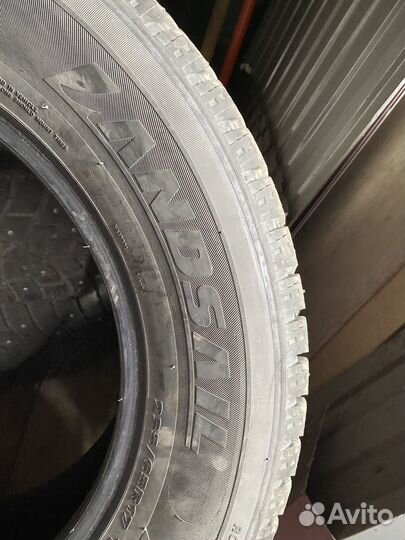 Landsail Ice Star IS37 235/65 R17