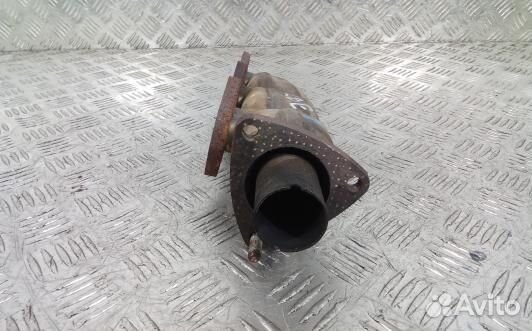 Выпускной коллектор дизельный audi A4 B8 (KBE02BJ0