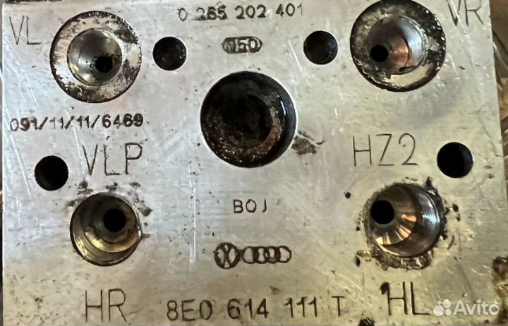 Блок ABS (насос) Audi A6