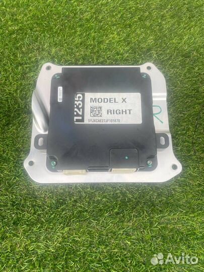 Модуль управления двери передней правой Tesla