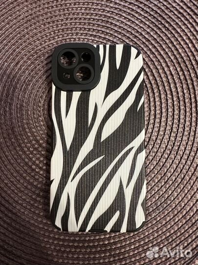 Чехол на iPhone 14