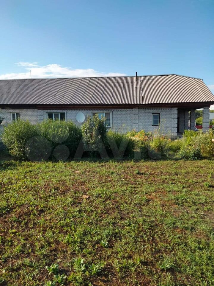 4-к. квартира, 140 м², 1/1 эт.