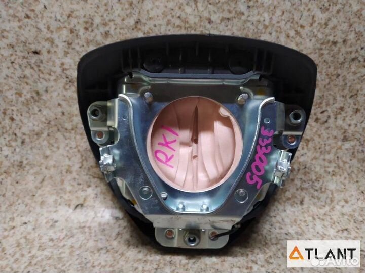 Airbag водительский honda stepwgn