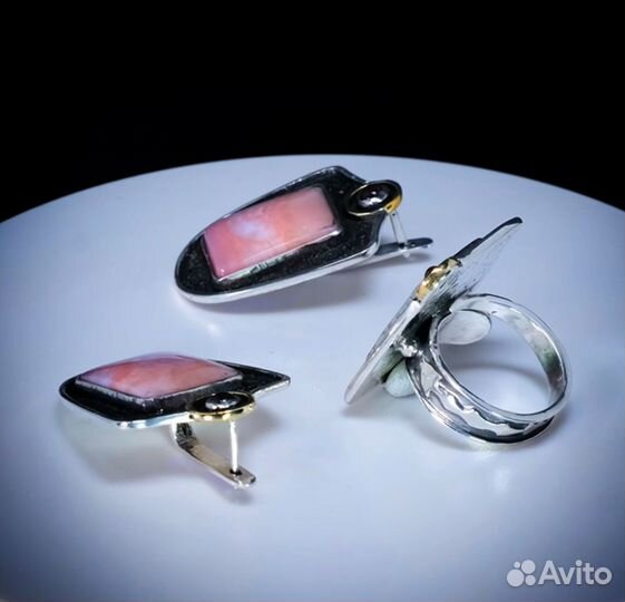 Розовый опал