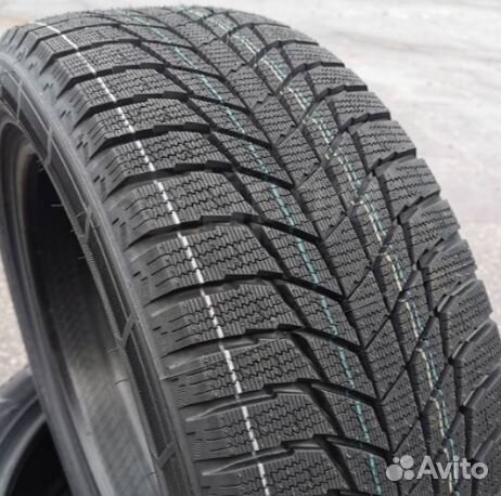 Triangle PL01 225/60 R17