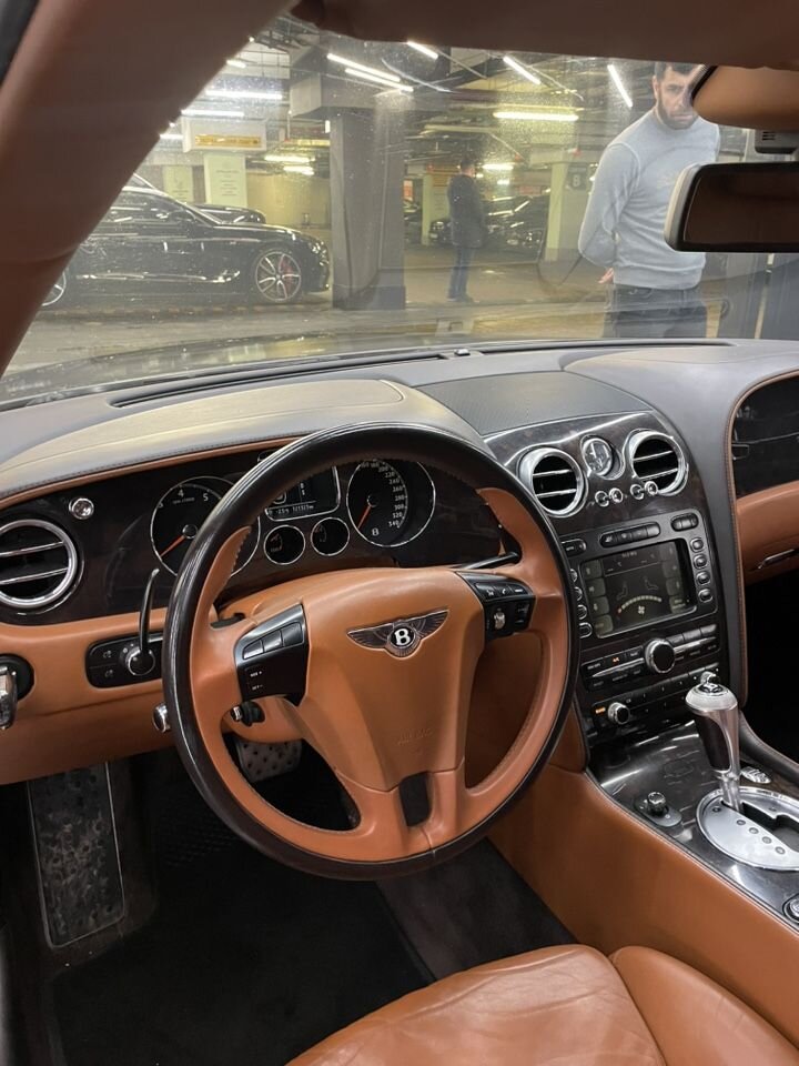 Bentley Continental Flying Spur