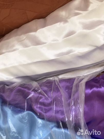 Атласная ткань