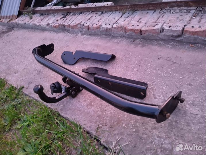 Фаркоп toyota venza