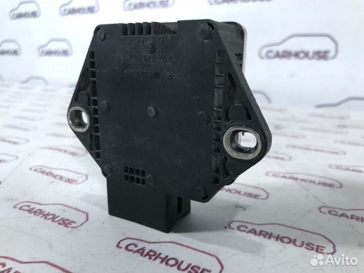 Датчик ускорения Bmw 5 Series E60