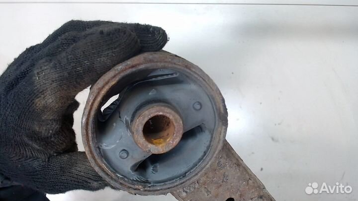 Рычаг подвески Mitsubishi Pajero / Montero, 2003