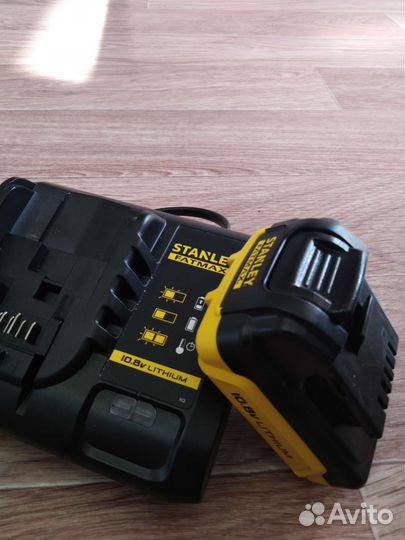 Зарядное устройство для шуруповерта