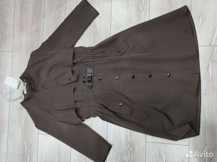 Платье с биркой