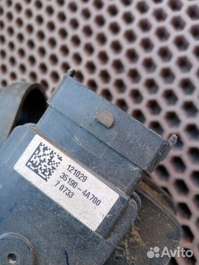 Педаль газа Hyundai Solaris