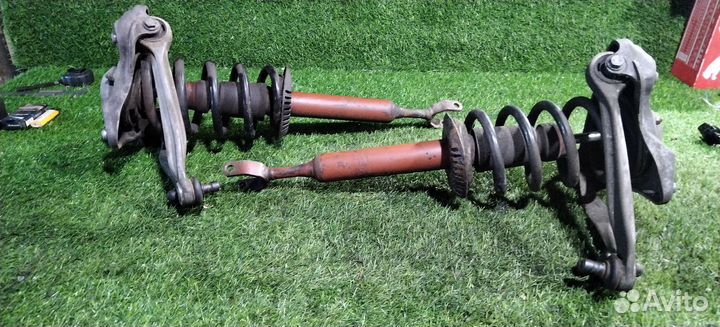 Передние стойки в сборе с рычагами Ауди а4 б5