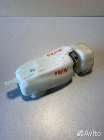 Бачок омывателя Renault Logan