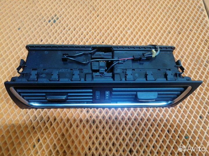 Дефлектор воздушный Audi A4 Iv B8 cdnk 2010