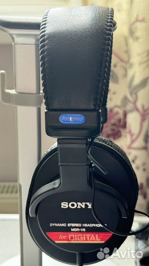 Наушники Sony MDR-V6