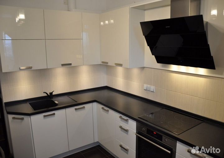 Угловые кухни на заказ