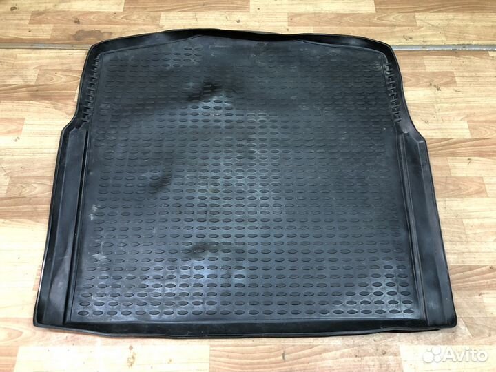 Резиновый ковер багажника Ford Mondeo 4