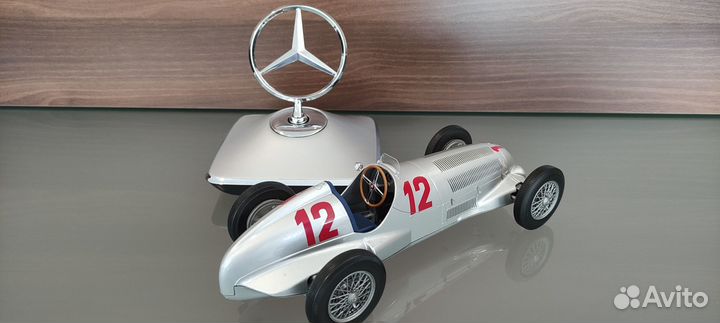 Модель гоночного болида Mercedes-Benz W 125