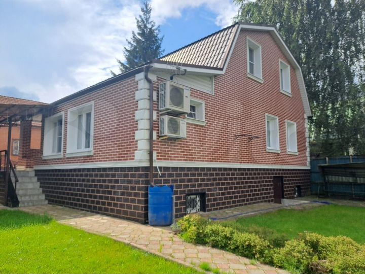 Дом 235 м² на участке 7,8 сот.