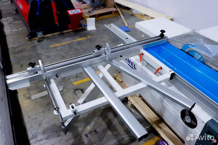 Форматно-раскроечный станок