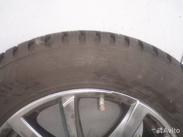 Nokian Tyres Hakkapeliitta 8 SUV 225/60 R17