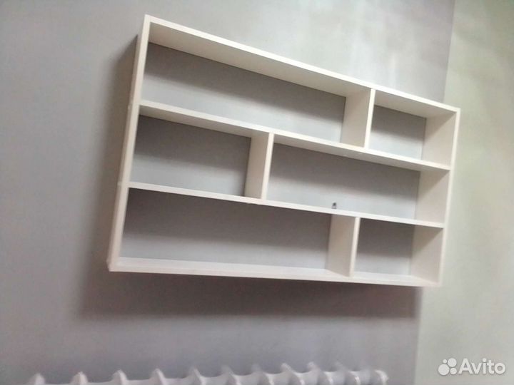 Полка настенная навесная новая